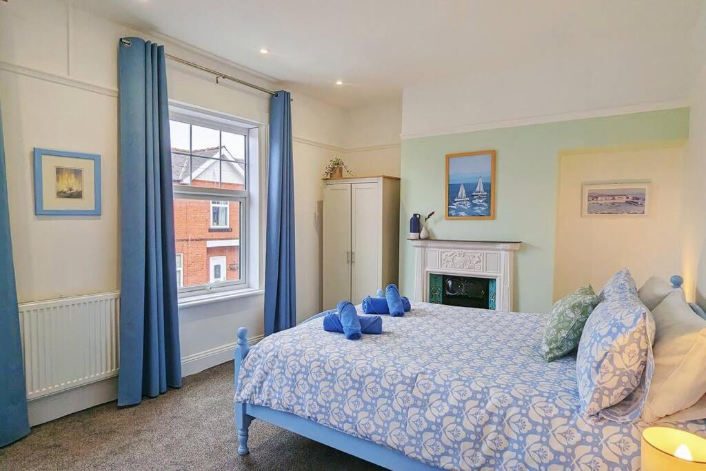 Seaside Escapes - With Relaxing Hot Tub! Villa Scarborough Exterior photo